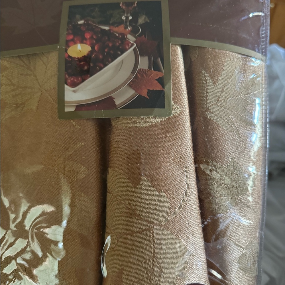 Home Wear Dinner Party Gold Bountiful Tablecloth/Napkin Set, Oblong 60” X 140”